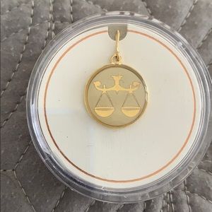 Alex and Ani LIBRA chain station .925 ster…